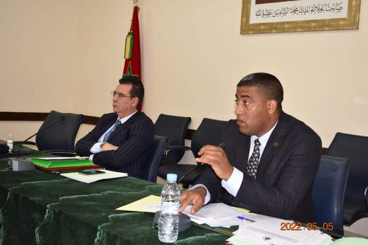 رئيس المجلس الإقليمي لتنغير يطالب من طالب باحث 