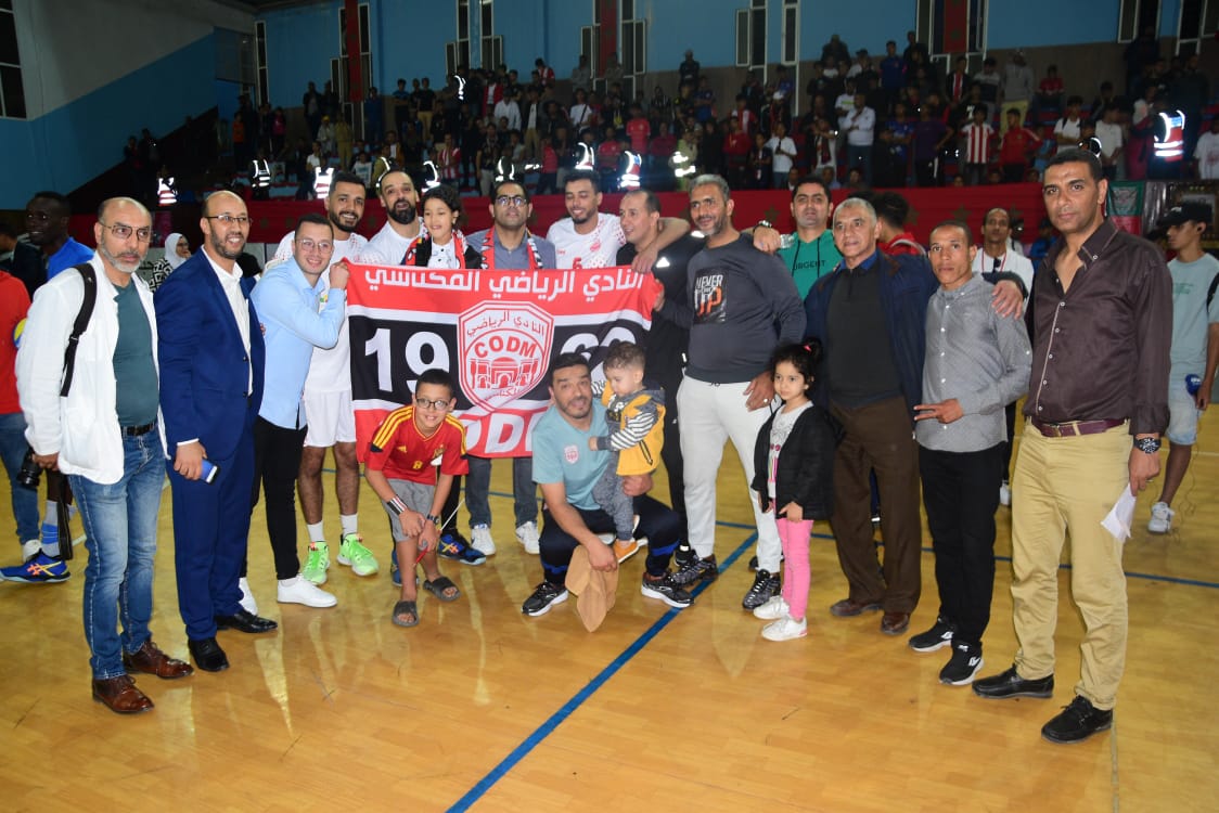 النادي المكناسي يتوج بلقب كأس العرش للمرة السابعة والثانية على التوالي النادي المكناسي يتوج بلقب كأس العرش للمرة السابعة والثانية على التوالي