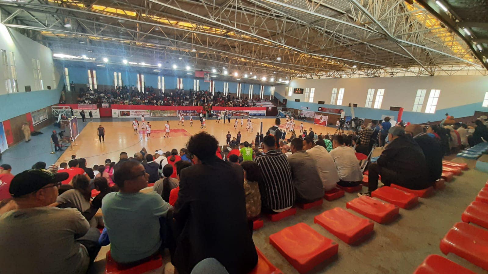 النادي المكناسي يتوج بلقب كأس العرش للمرة السابعة والثانية على التوالي النادي المكناسي يتوج بلقب كأس العرش للمرة السابعة والثانية على التوالي