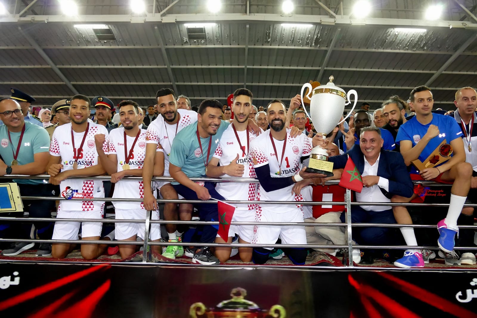 النادي المكناسي يتوج بلقب كأس العرش للمرة السابعة والثانية على التوالي النادي المكناسي يتوج بلقب كأس العرش للمرة السابعة والثانية على التوالي