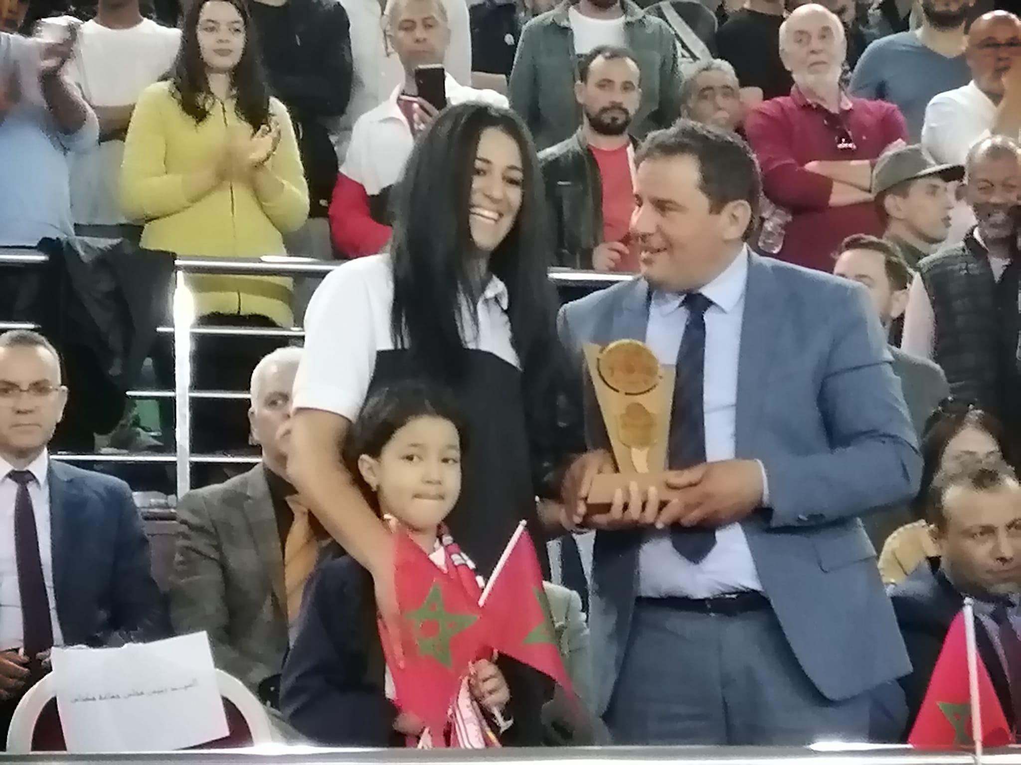 النادي المكناسي يتوج بلقب كأس العرش للمرة السابعة والثانية على التوالي النادي المكناسي يتوج بلقب كأس العرش للمرة السابعة والثانية على التوالي