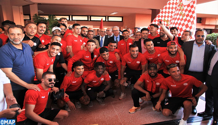 المدينة الحمراء تحتفي بنادي الكوكب المراكشي لكرة القدم بعد صعوده إلى القسم الاحترافي الثاني 