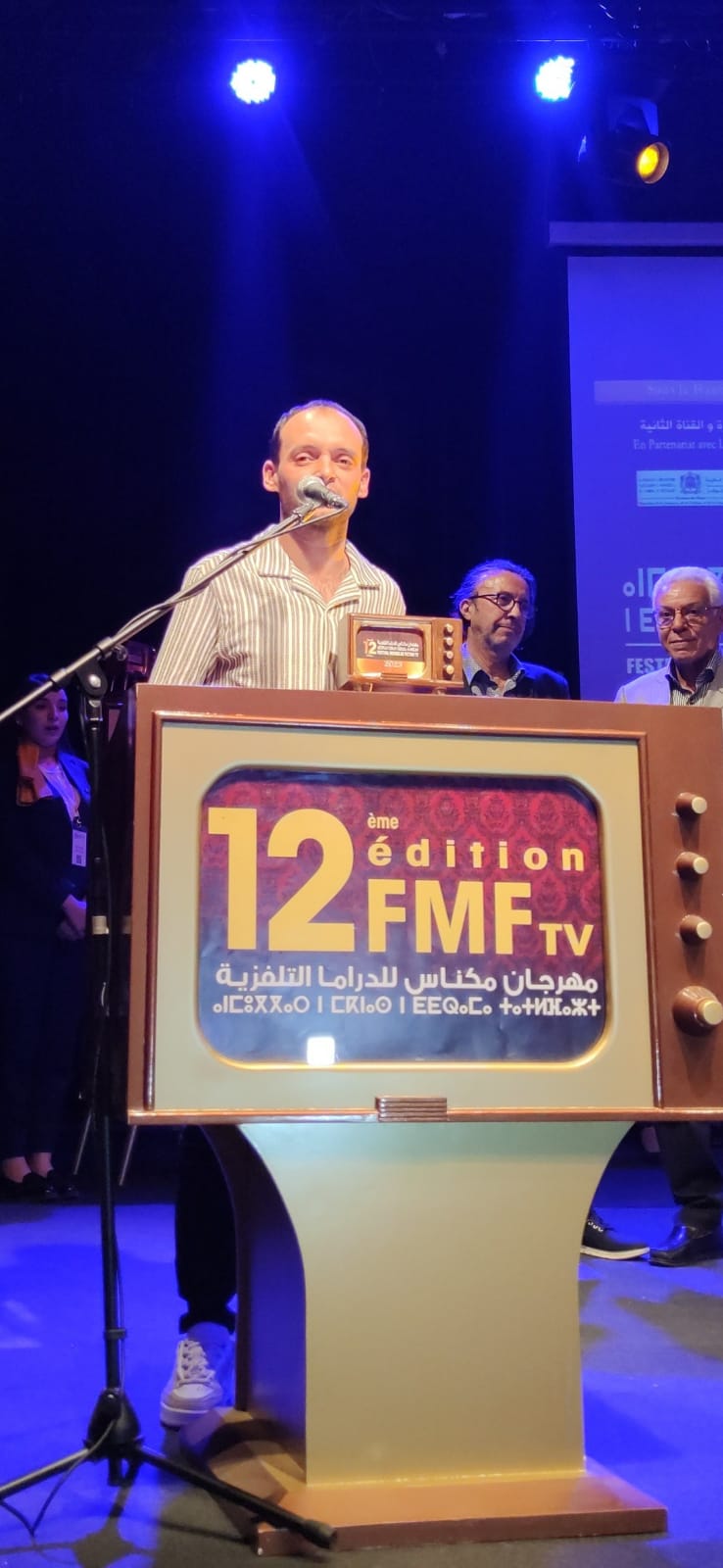 فعاليات مهرجان مكناس للدراما التلفزية تعرف نجاحا كبيرا باستقبال جمهور غفير حج الى دار الثقافة محمد المنوني، وساحة لاكورا طيلة الخمسة ايام