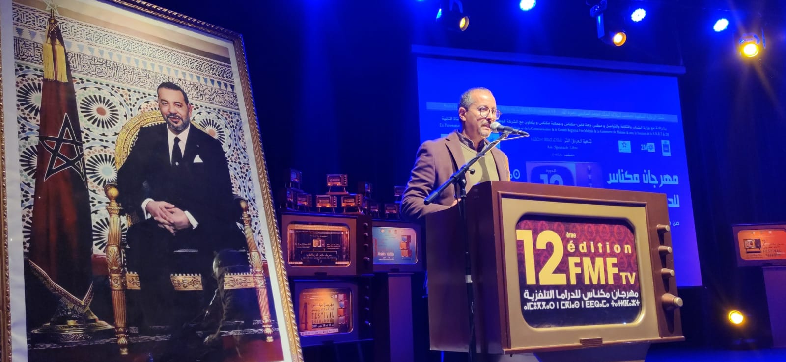 فعاليات مهرجان مكناس للدراما التلفزية تعرف نجاحا كبيرا باستقبال جمهور غفير حج الى دار الثقافة محمد المنوني، وساحة لاكورا طيلة الخمسة ايام