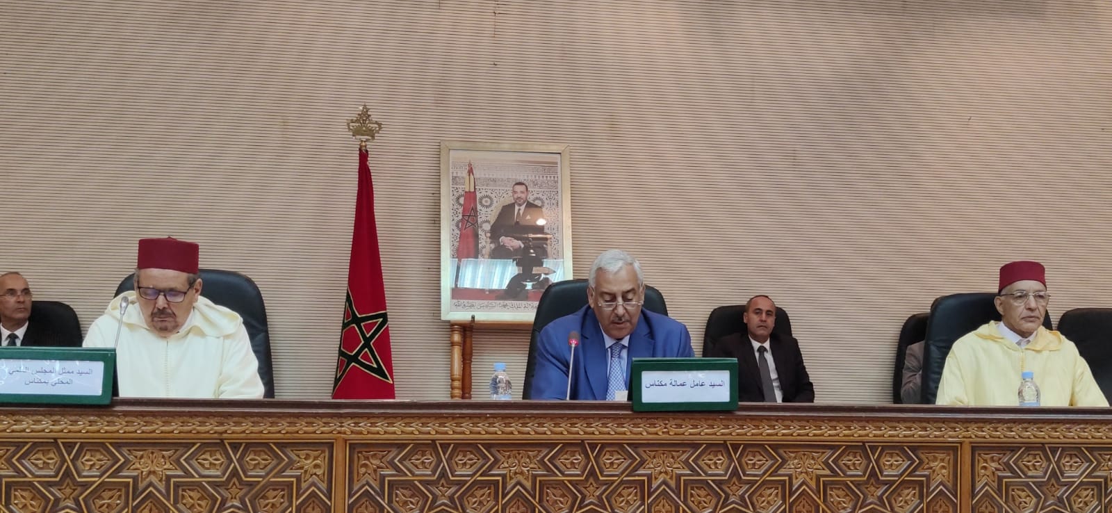 عامل مكناس يودع أول فوج حجاج بيت الله الحرام لموسم 1444 عامل مكناس يودع أول فوج حجاج بيت الله الحرام لموسم 1444