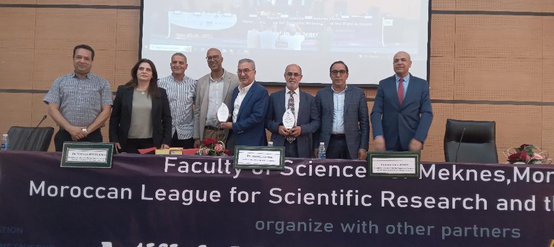 الذكاء الاصطناعي في خدمة الصحة والارتقاء المجتمعي محورملتقى علمي دولي نظمته بمكناس ، الرابطة المغربية للبحث العلمي والحق في الصحة الذكاء الاصطناعي في خدمة الصحة والارتقاء المجتمعي محورملتقى علمي دولي نظمته بمكناس ، الرابطة المغربية للبحث العلمي والحق في الصحة