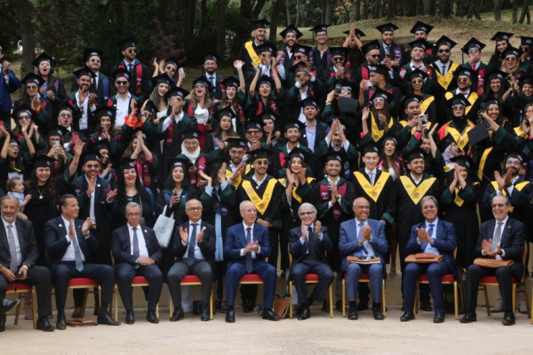 إفران: جامعة الأخوين تحتفي بخريجي الفوج الرابع والعشرين