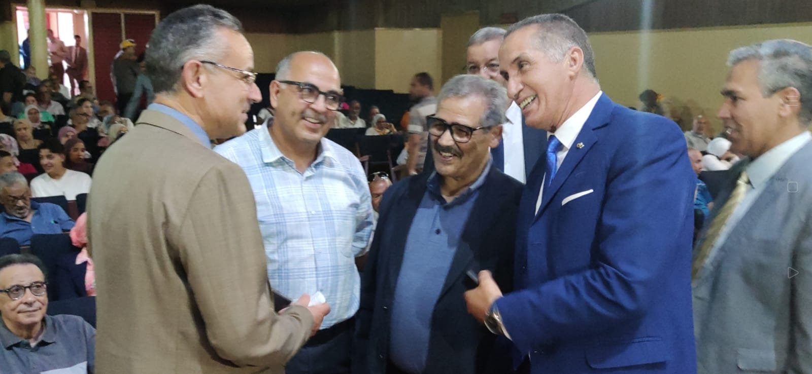 حفل تكريم عبد الحق متال. الأستاذ والفاعل الجمعوي والإعلامي... حفل تكريم عبد الحق متال. الأستاذ والفاعل الجمعوي والإعلامي...