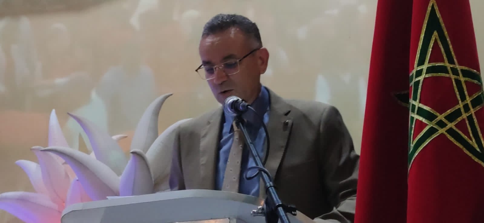 حفل تكريم عبد الحق متال. الأستاذ والفاعل الجمعوي والإعلامي... حفل تكريم عبد الحق متال. الأستاذ والفاعل الجمعوي والإعلامي...