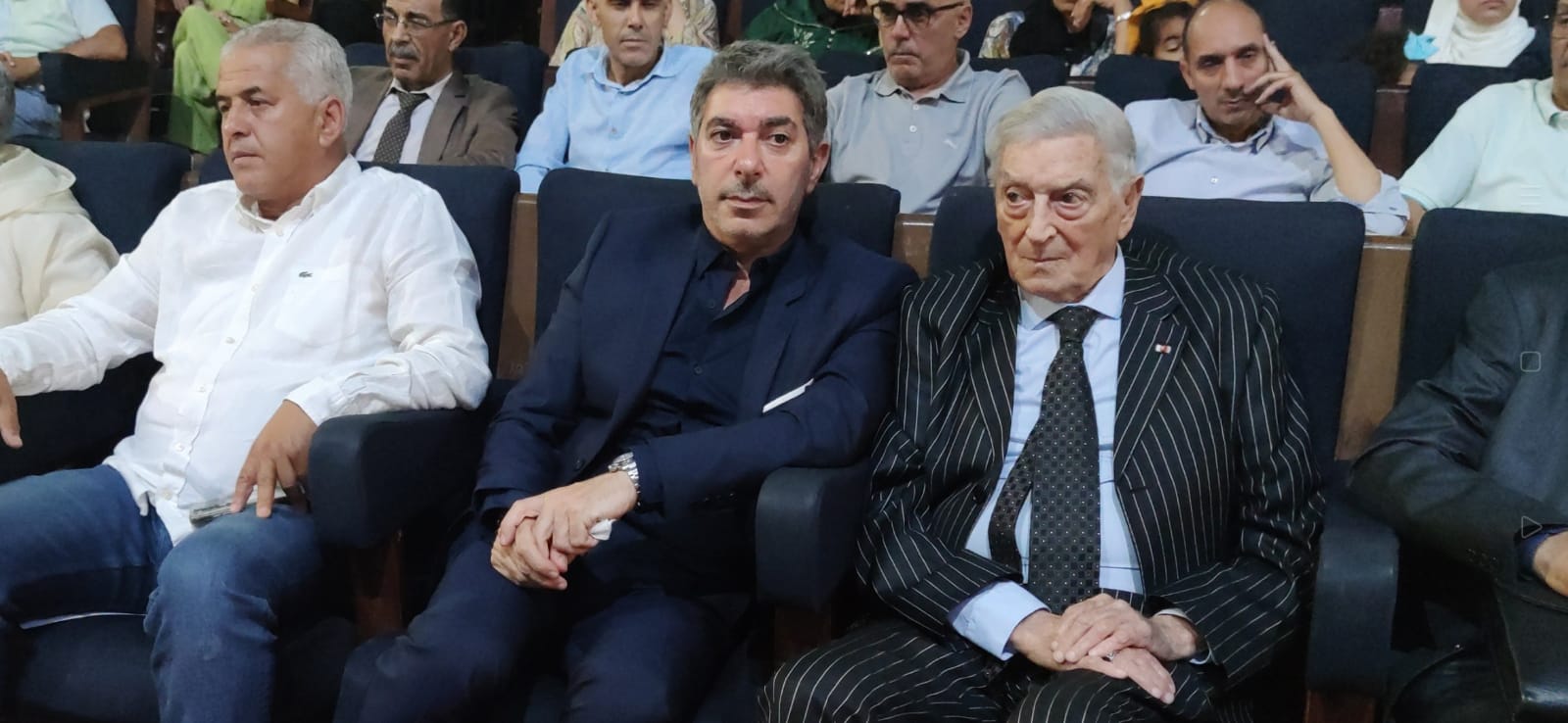 حفل تكريم عبد الحق متال. الأستاذ والفاعل الجمعوي والإعلامي... حفل تكريم عبد الحق متال. الأستاذ والفاعل الجمعوي والإعلامي...