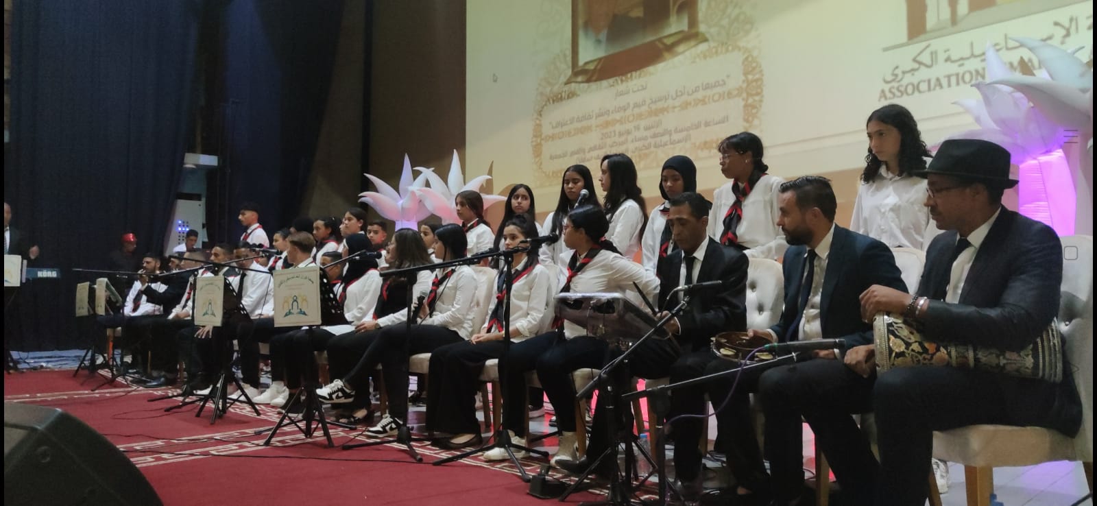 حفل تكريم عبد الحق متال. الأستاذ والفاعل الجمعوي والإعلامي... حفل تكريم عبد الحق متال. الأستاذ والفاعل الجمعوي والإعلامي...