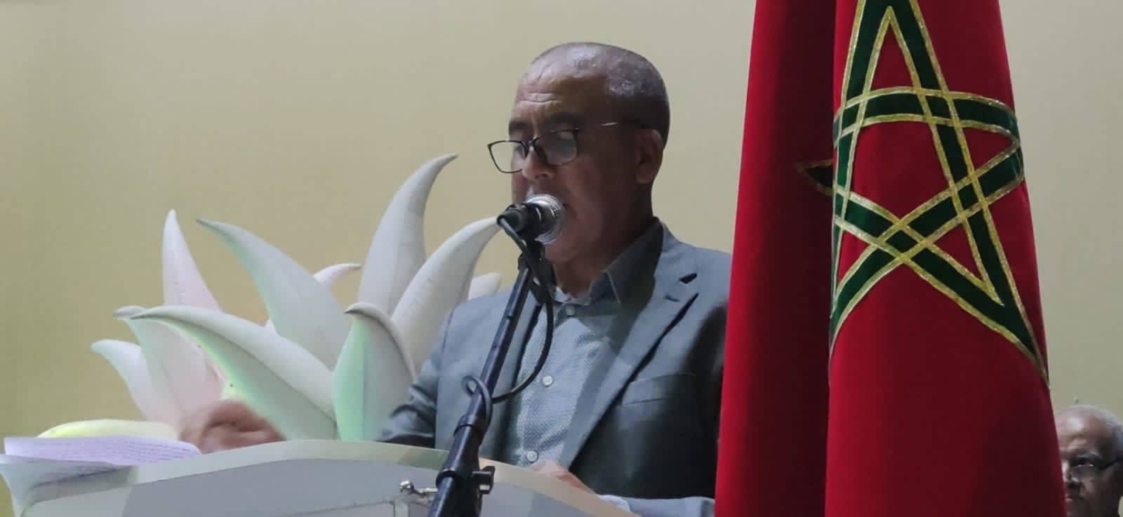 حفل تكريم عبد الحق متال. الأستاذ والفاعل الجمعوي والإعلامي... حفل تكريم عبد الحق متال. الأستاذ والفاعل الجمعوي والإعلامي...