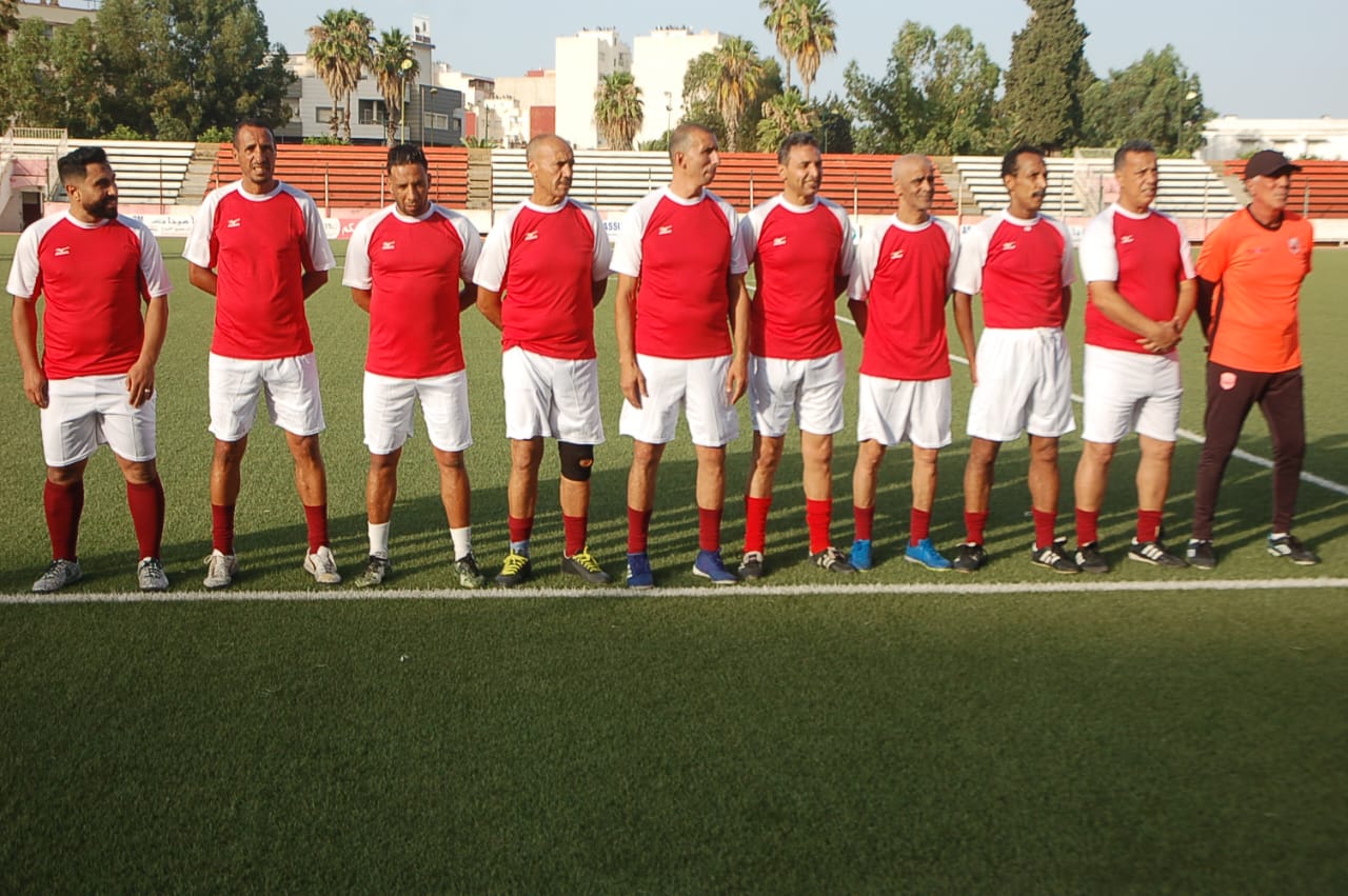 تكريم اللاعب السابق للكوديم “محسن الشوفي” أحد الوجوه التي اعطت الشيء الكثير للعاصمة الاسماعيلية تكريم اللاعب السابق للكوديم “محسن الشوفي” أحد الوجوه التي اعطت الشيء الكثير للعاصمة الاسماعيلية