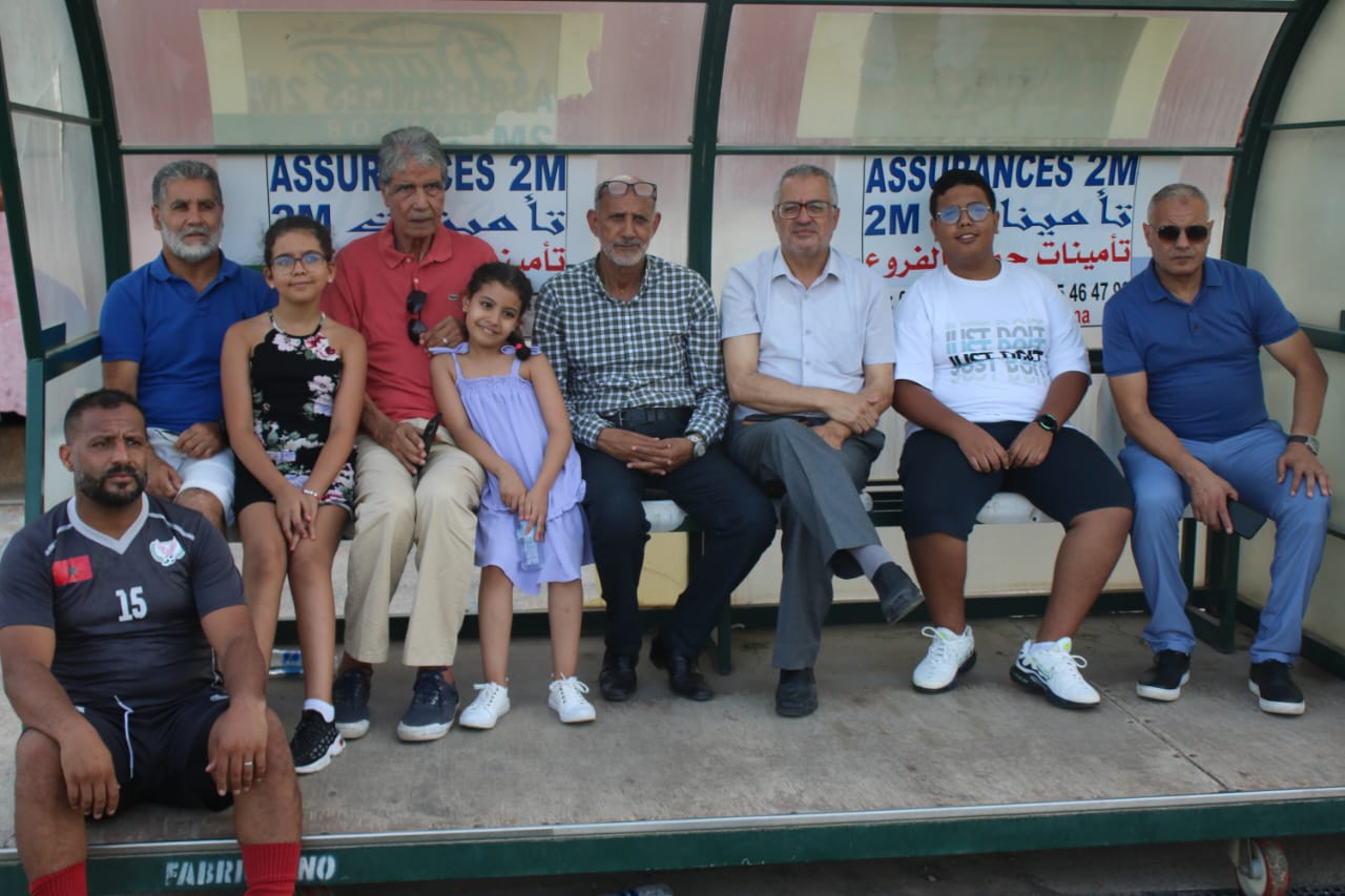 تكريم اللاعب السابق للكوديم “محسن الشوفي” أحد الوجوه التي اعطت الشيء الكثير للعاصمة الاسماعيلية تكريم اللاعب السابق للكوديم “محسن الشوفي” أحد الوجوه التي اعطت الشيء الكثير للعاصمة الاسماعيلية