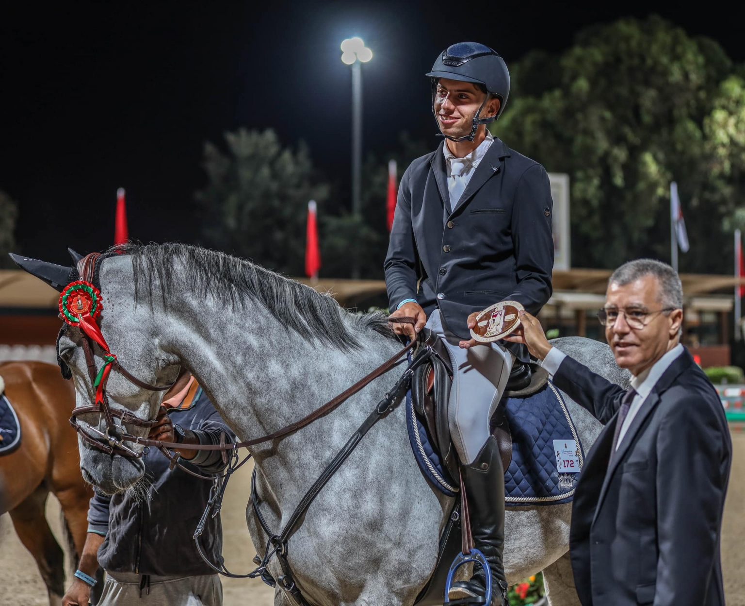 أسبوع الفرس 2023 .. إقصائيات بطولة المغرب للقفز على الحواجز (الكبار هواة) .. الفارس محمد عمر الوردي يفوز بجائزة وكالة المغرب العربي للأنباء