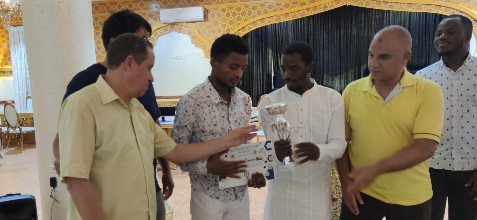 حفل تتويج فريق كرة القدم حفل تتويج فريق كرة القدم