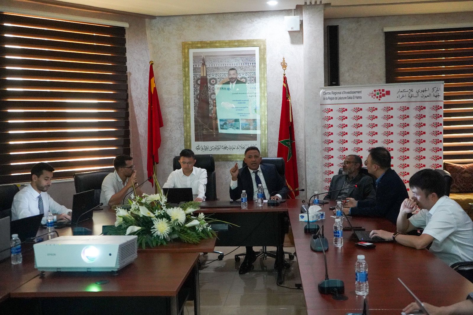 **العملاق الصيني **العملاق الصيني