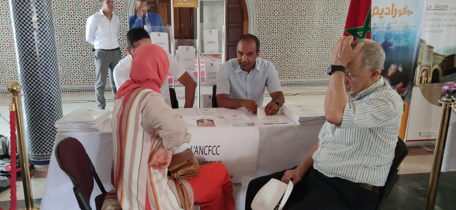 عامل مكناس يتواصل مع مغاربة العالم في يومهم الوطني عامل مكناس يتواصل مع مغاربة العالم في يومهم الوطني