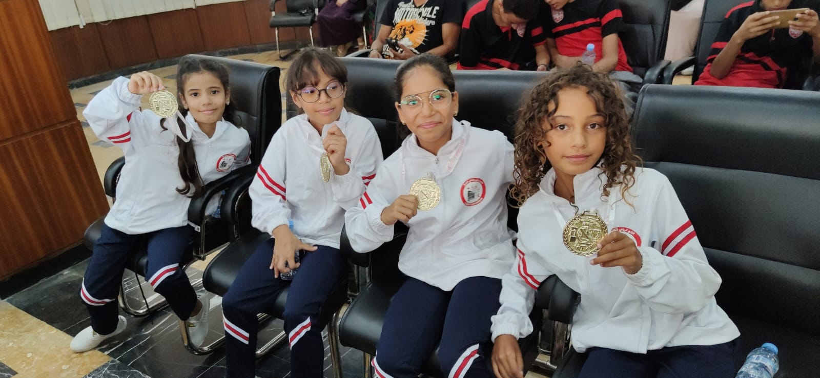 بمناسبة الذكرى المجيدة لعيد الشباب مكناس تحتفل بإبطالها المتميزين وطنيًا ودوليا بمناسبة الذكرى المجيدة لعيد الشباب مكناس تحتفل بإبطالها المتميزين وطنيًا ودوليا