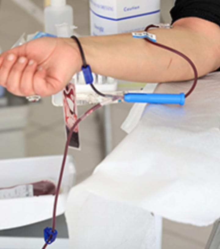 المستشفى الاقليمي ولي العهد الامير مولاي حسن بالحاجب يختم برنامج التبرع بالدم بجمع 180 كيسا من المادة الحيوية المستشفى الاقليمي ولي العهد الامير مولاي حسن بالحاجب يختم برنامج التبرع بالدم بجمع 180 كيسا من المادة الحيوية