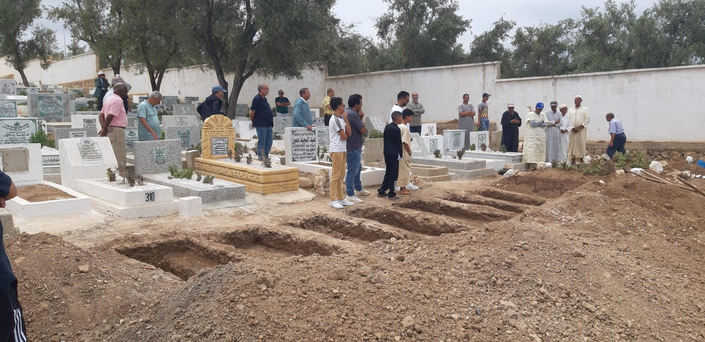 أسرة الصحة بمكناس تودع أحد أطرها الرواد الى متواه الأخير الحسين أوخشي رئيس جمعية متقاعدي الصحة بمكناس أسرة الصحة بمكناس تودع أحد أطرها الرواد الى متواه الأخير الحسين أوخشي رئيس جمعية متقاعدي الصحة بمكناس