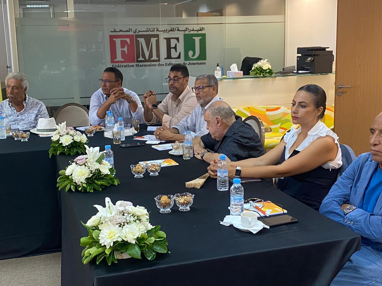 الفيدرالية المــــــغربية لناشري الصحف تتدارس قضايا القطاع وتدعو السلطات العمومية الى حوار منتج وعقلاني الفيدرالية المــــــغربية لناشري الصحف تتدارس قضايا القطاع وتدعو السلطات العمومية الى حوار منتج وعقلاني