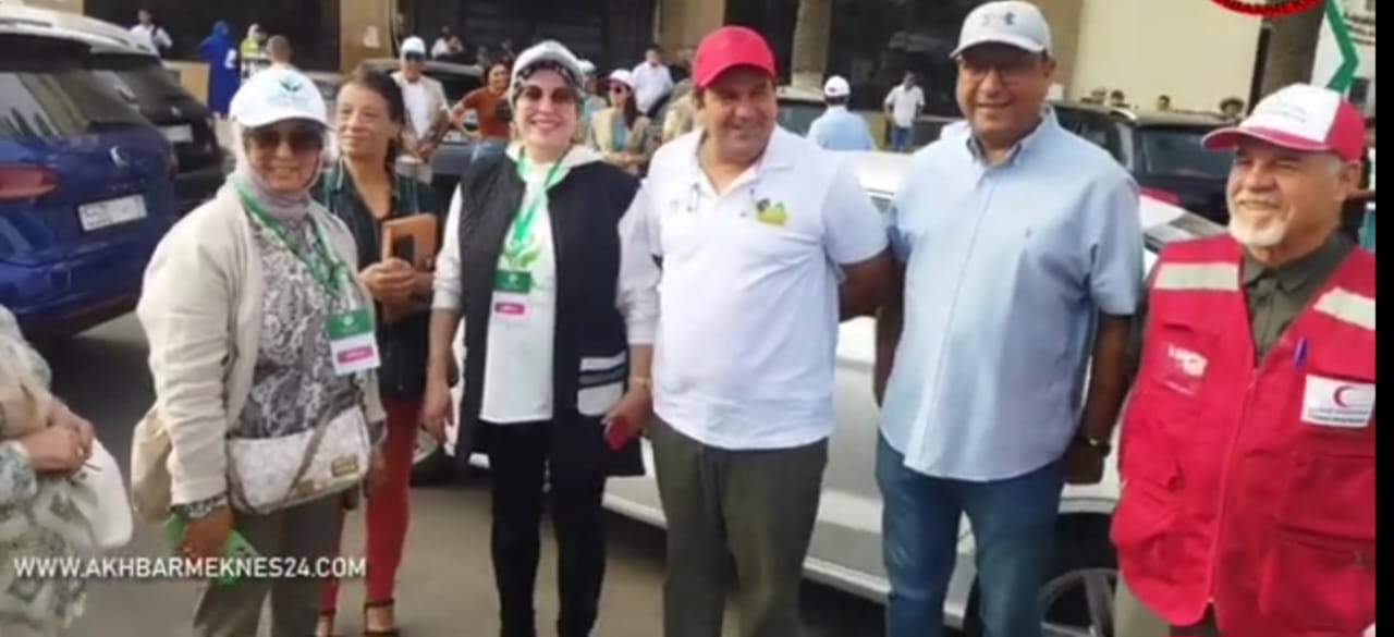 قافلة تضامنية رسمية من مكناس الى تارودانت لمساعدة المواطنين المتضررين بآثار الزلزال