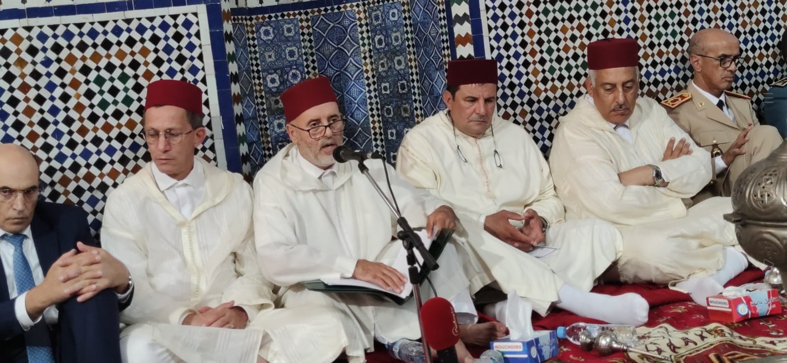 السيد عبد الغني الصبار عامل عمالة مكناس يترأس حفلا دينيا بمناسبة ذكرى المولد النبوي الشريف. السيد عبد الغني الصبار عامل عمالة مكناس يترأس حفلا دينيا بمناسبة ذكرى المولد النبوي الشريف.