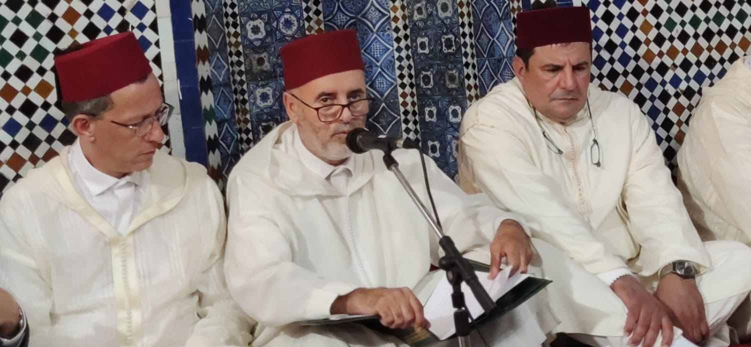 السيد عبد الغني الصبار عامل عمالة مكناس يترأس حفلا دينيا بمناسبة ذكرى المولد النبوي الشريف. السيد عبد الغني الصبار عامل عمالة مكناس يترأس حفلا دينيا بمناسبة ذكرى المولد النبوي الشريف.