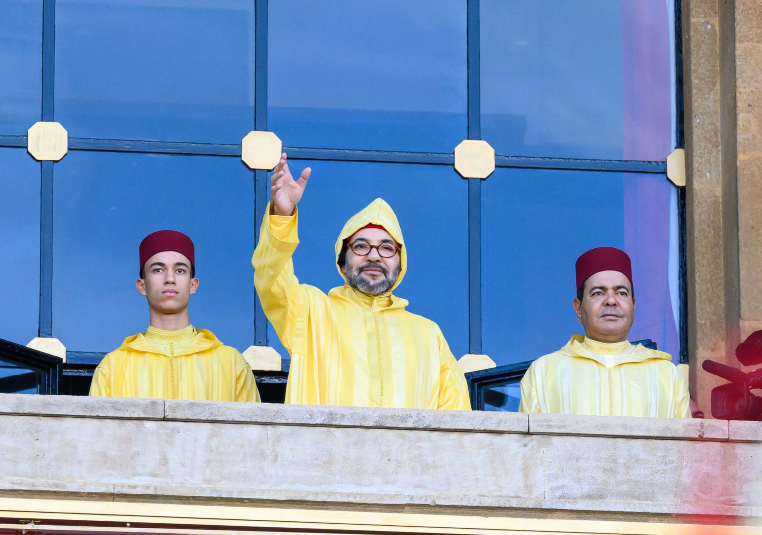 جلالة الملك يوجه خطابا ساميا بمناسبة افتتاح الدورة الأولى من السنة التشريعية الثالثة من الولاية التشريعية الحادية عشرة