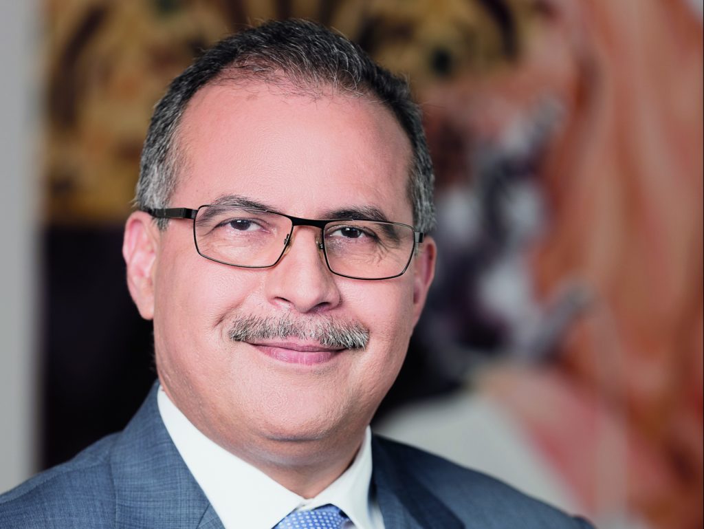 القرض الفلاحي يواكب بداية موسم فلاحي جيد واشادة واسعة لفلاحي المنطقة بالمدير الجهوي للمؤسسة البنكية بجهة فاس مكناس القرض الفلاحي يواكب بداية موسم فلاحي جيد واشادة واسعة لفلاحي المنطقة بالمدير الجهوي للمؤسسة البنكية بجهة فاس مكناس