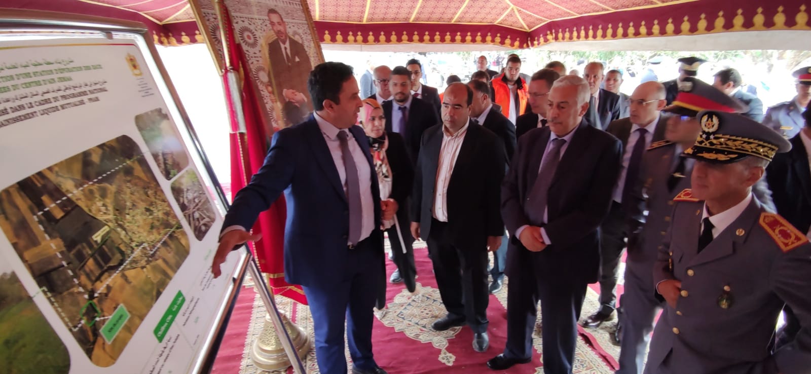 السيد عبدالغني الصبار عامل عمالة مكناس يعطي إنطلاقة مشاريع تنموية تزامنا مع الذكرى الـ 48 لانطلاق المسيرة الخضراء السيد عبدالغني الصبار عامل عمالة مكناس يعطي إنطلاقة مشاريع تنموية تزامنا مع الذكرى الـ 48 لانطلاق المسيرة الخضراء