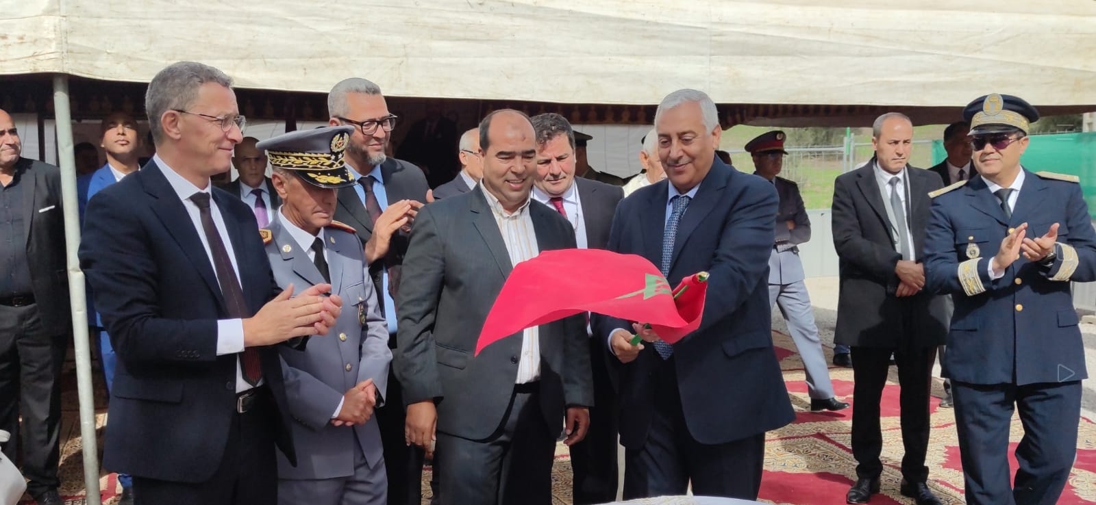 السيد عبدالغني الصبار عامل عمالة مكناس يعطي إنطلاقة مشاريع تنموية تزامنا مع الذكرى الـ 48 لانطلاق المسيرة الخضراء السيد عبدالغني الصبار عامل عمالة مكناس يعطي إنطلاقة مشاريع تنموية تزامنا مع الذكرى الـ 48 لانطلاق المسيرة الخضراء