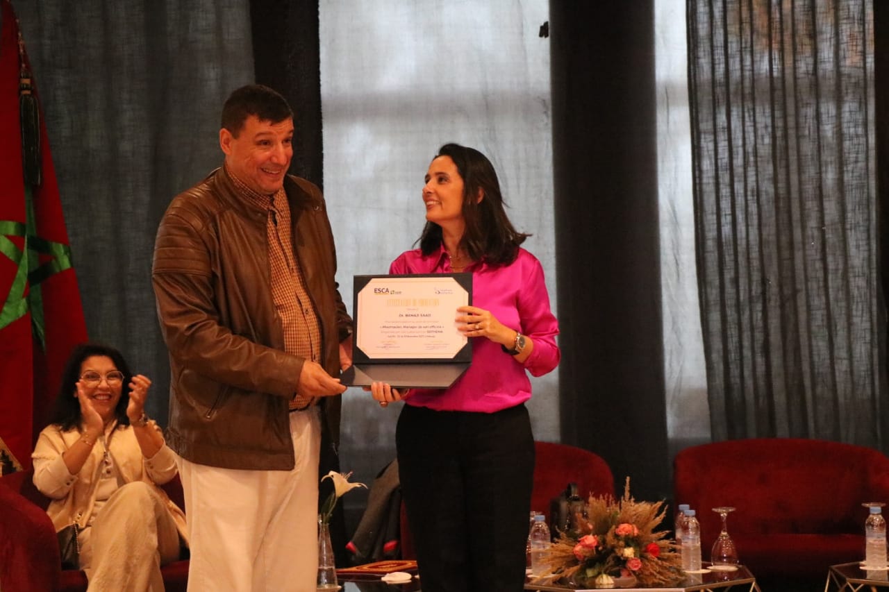 نظمته غرفة نقابةالصيادلة بمكناس الكبير والنواحي لقاء فيالتكوين المستمر تحت شعار نظمته غرفة نقابةالصيادلة بمكناس الكبير والنواحي لقاء فيالتكوين المستمر تحت شعار