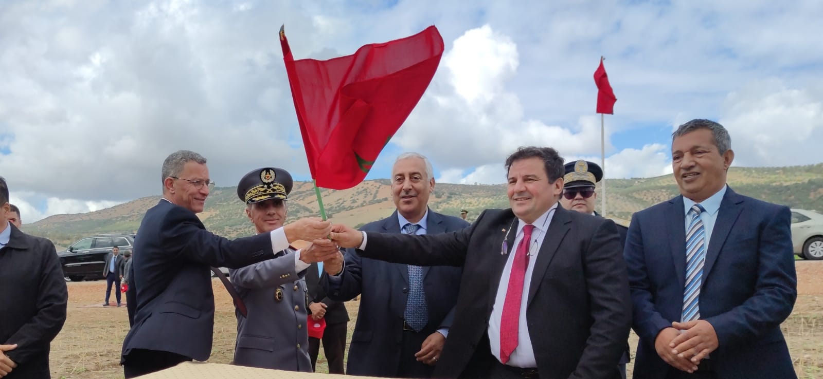 السيد عبدالغني الصبار عامل عمالة مكناس يعطي إنطلاقة مشاريع تنموية تزامنا مع الذكرى الـ 48 لانطلاق المسيرة الخضراء السيد عبدالغني الصبار عامل عمالة مكناس يعطي إنطلاقة مشاريع تنموية تزامنا مع الذكرى الـ 48 لانطلاق المسيرة الخضراء