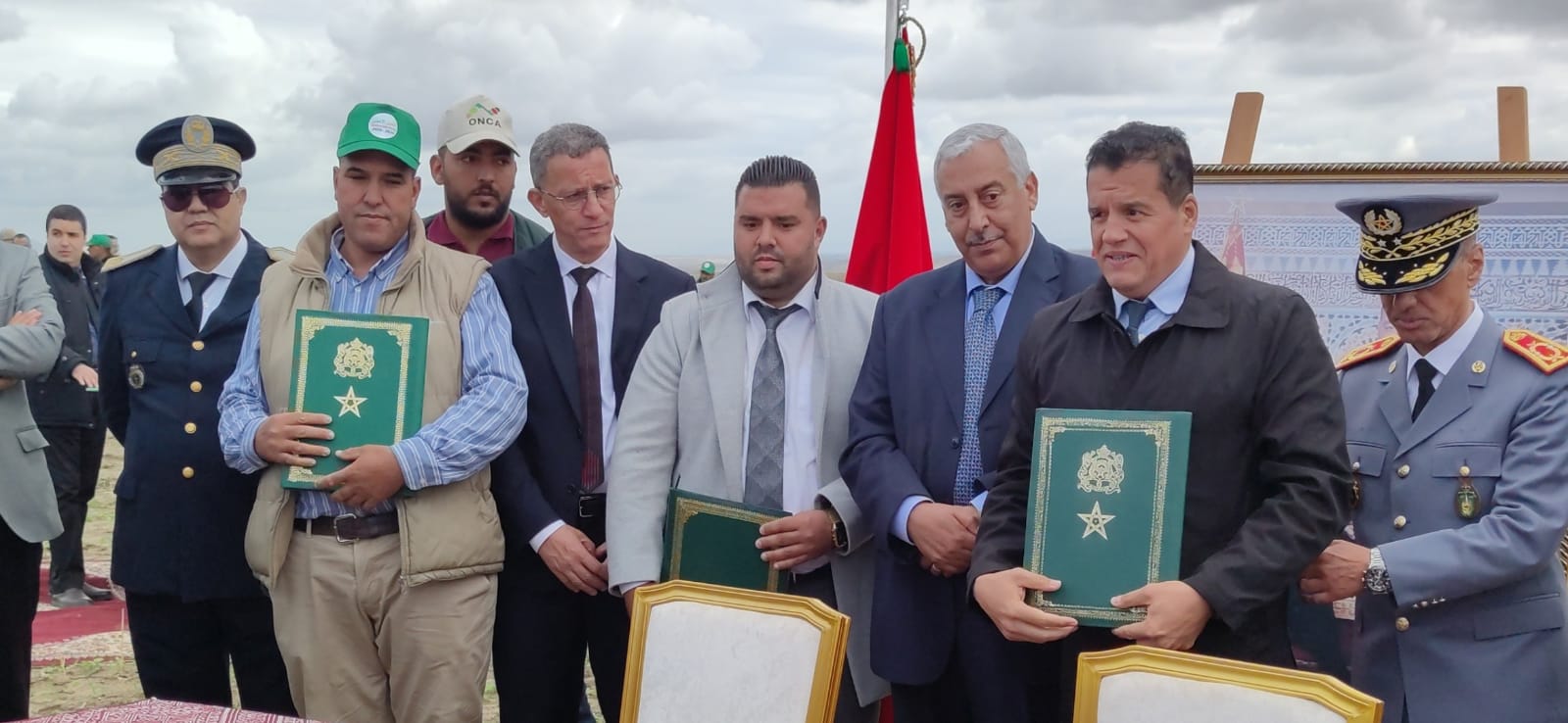 السيد عبدالغني الصبار عامل عمالة مكناس يعطي إنطلاقة مشاريع تنموية تزامنا مع الذكرى الـ 48 لانطلاق المسيرة الخضراء السيد عبدالغني الصبار عامل عمالة مكناس يعطي إنطلاقة مشاريع تنموية تزامنا مع الذكرى الـ 48 لانطلاق المسيرة الخضراء