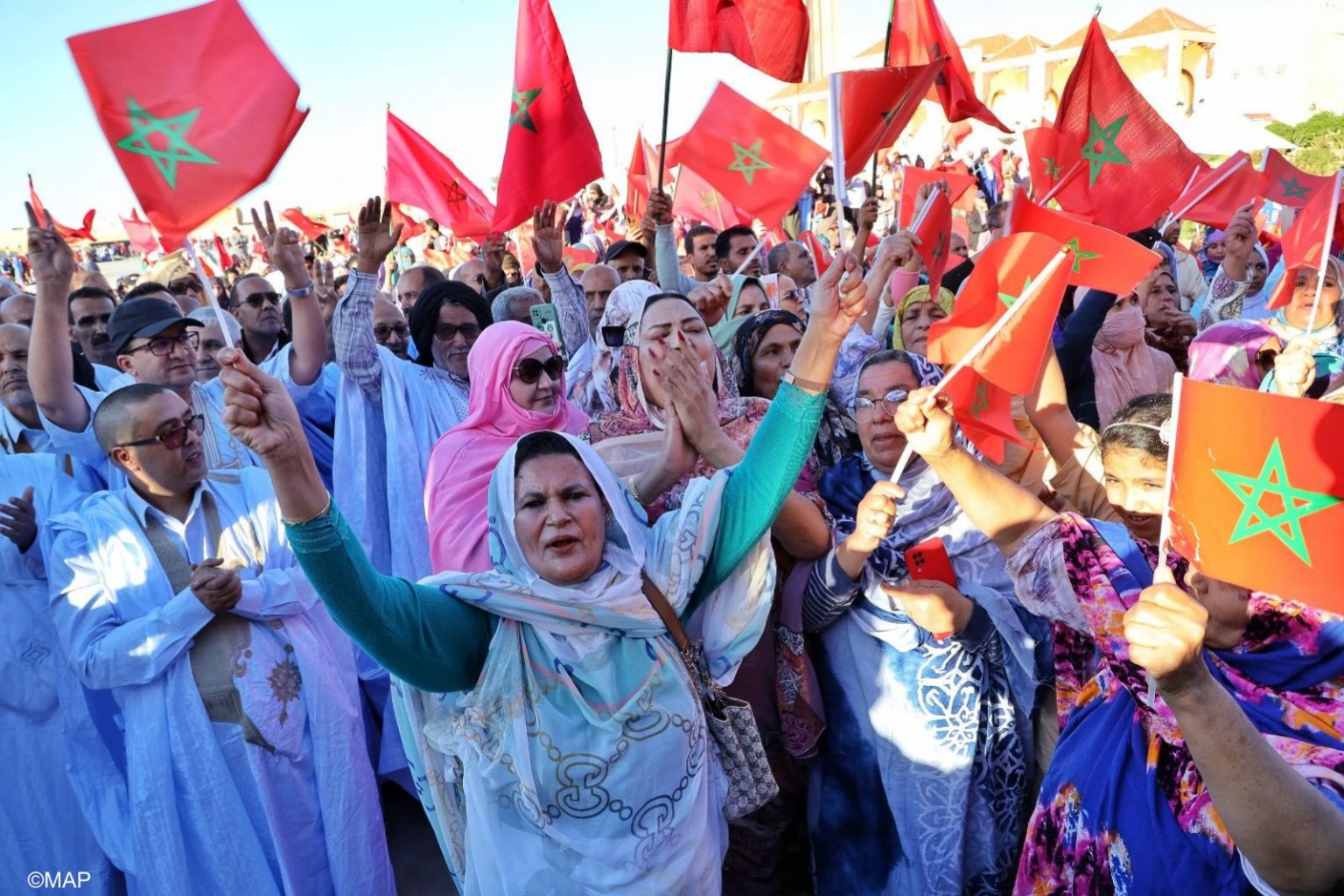 وقفة بالسمارة للتنديد بالاعتداء الإرهابي الشنيع الذي استهدف المدينة