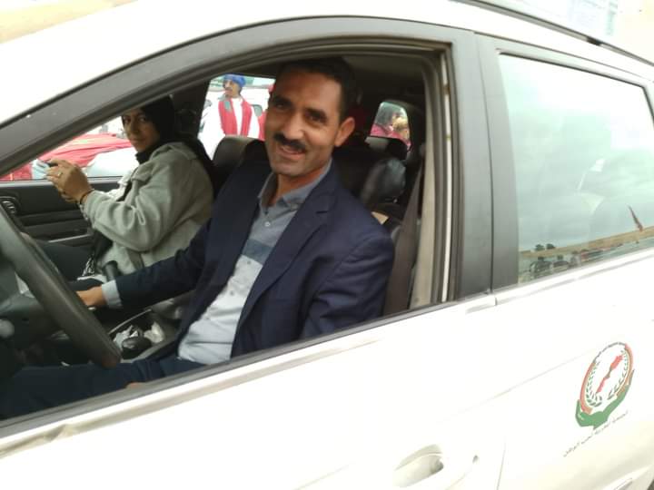 إطارات جمعوية محلية مكناسية، تحتفل بالذكرى 48 للمسيرة الخضراء المظفرة وسط مدينة مكناس . إطارات جمعوية محلية مكناسية، تحتفل بالذكرى 48 للمسيرة الخضراء المظفرة وسط مدينة مكناس .