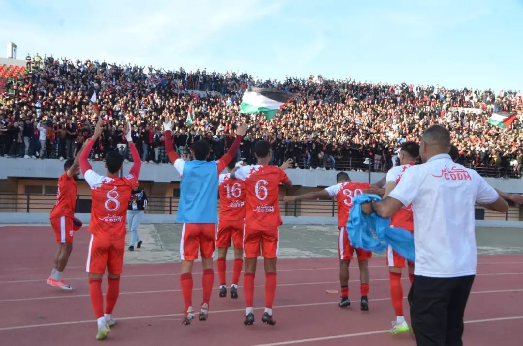 النادي المكناسي يخطف أضواء ديربي سايس و يؤزم وضعية وداد فاس الدنيبي: جاهزية الفريق بدأت تظهر معالمها للعب الأدوار الطلائعية النادي المكناسي يخطف أضواء ديربي سايس و يؤزم وضعية وداد فاس الدنيبي: جاهزية الفريق بدأت تظهر معالمها للعب الأدوار الطلائعية