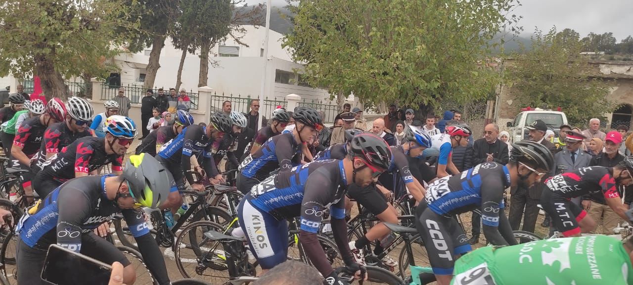 دراجات / سباقات على الطريق: لحسن الصباحي يفوز ببطولة عصبة جهة طنجة تطوان الحسيمة ويؤكد النهضة التي تعرفها الدراجة المغربية. دراجات / سباقات على الطريق: لحسن الصباحي يفوز ببطولة عصبة جهة طنجة تطوان الحسيمة ويؤكد النهضة التي تعرفها الدراجة المغربية.