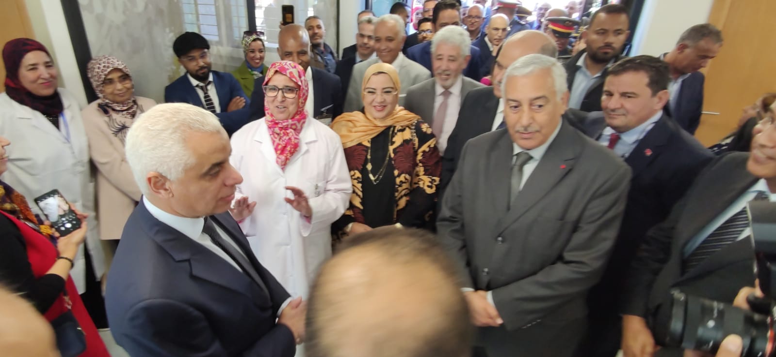 آيت الطالب يعطي انطلاقة خدمات 14 مركزا صحيا حضريا وقرويا ووحدة طبية للقرب بجهة فاس مكناس