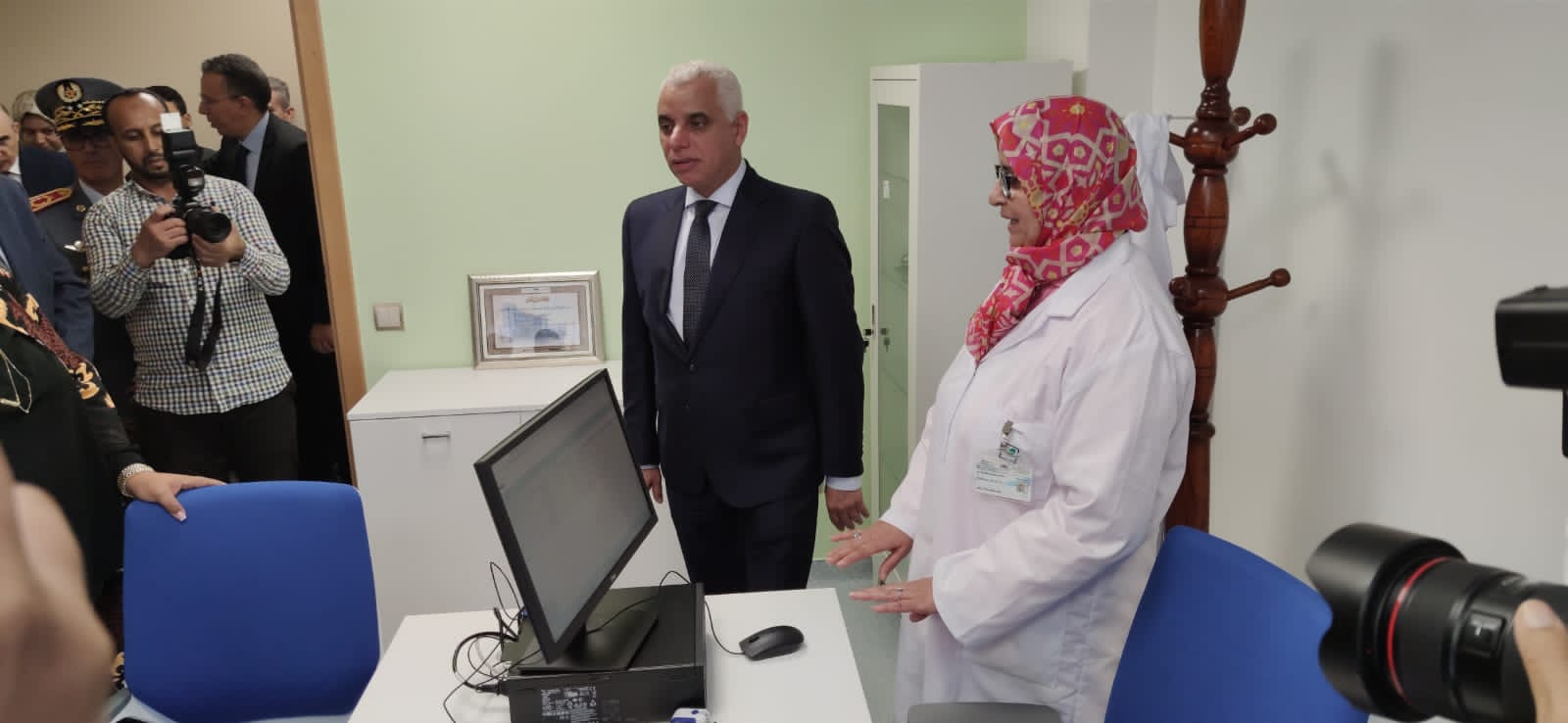 آيت الطالب يعطي انطلاقة خدمات 14 مركزا صحيا حضريا وقرويا ووحدة طبية للقرب بجهة فاس مكناس آيت الطالب يعطي انطلاقة خدمات 14 مركزا صحيا حضريا وقرويا ووحدة طبية للقرب بجهة فاس مكناس