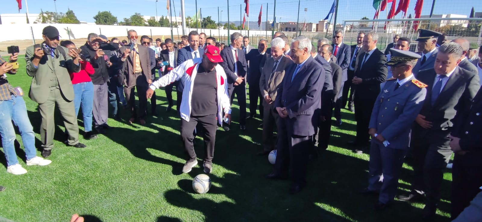 تدشين واعطاء انطلاقة لعدد من المشاريع ذات البعد الرياضي والثقافي  والاجتماعي.. بعمالة مكناس