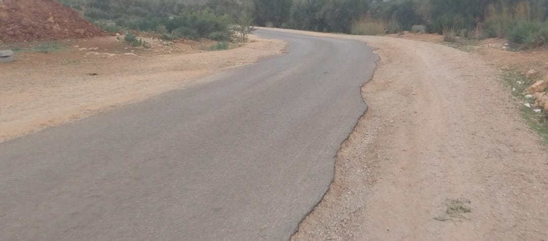 بسبب استمرار الإهمال والتهميش : الطريق الإقليمية رقم 7062 بين البريدية وبوفكران في وضعية كارثية ومزرية