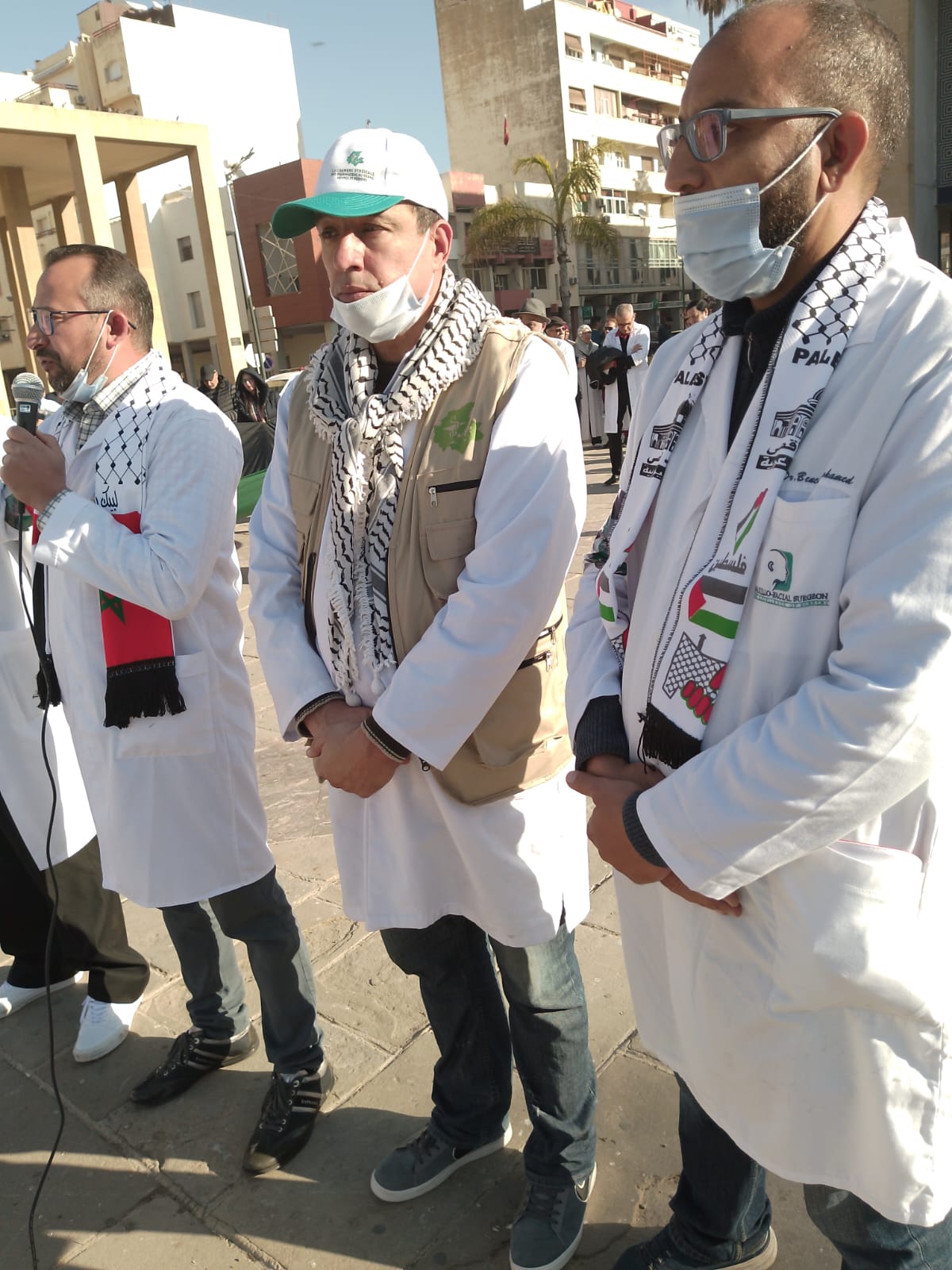 وقفة تضامية مع الشعب الفلسطيني في الساحة الإدارية بمكناس نظمها اتحاد الأطر الصحية بمكناس و النواحي وقفة تضامية مع الشعب الفلسطيني في الساحة الإدارية بمكناس نظمها اتحاد الأطر الصحية بمكناس و النواحي