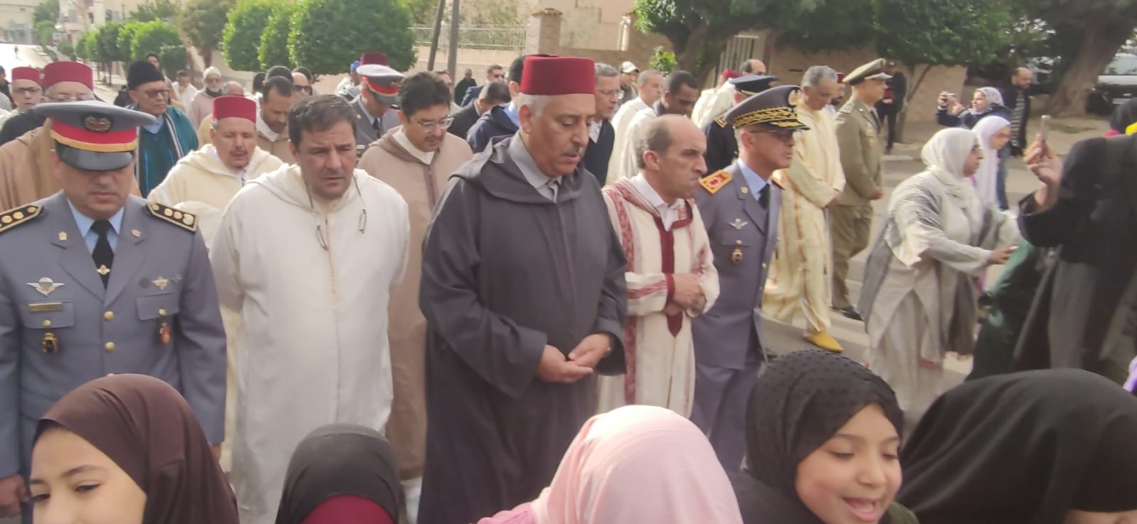 السيد عبدالغني الصبار عامل عمالة مكناس يترأس مراسيم صلاة الاستسقاء بمسجد ” محمد السادس بالمنظر الجميل السيد عبدالغني الصبار عامل عمالة مكناس يترأس مراسيم صلاة الاستسقاء بمسجد ” محمد السادس بالمنظر الجميل