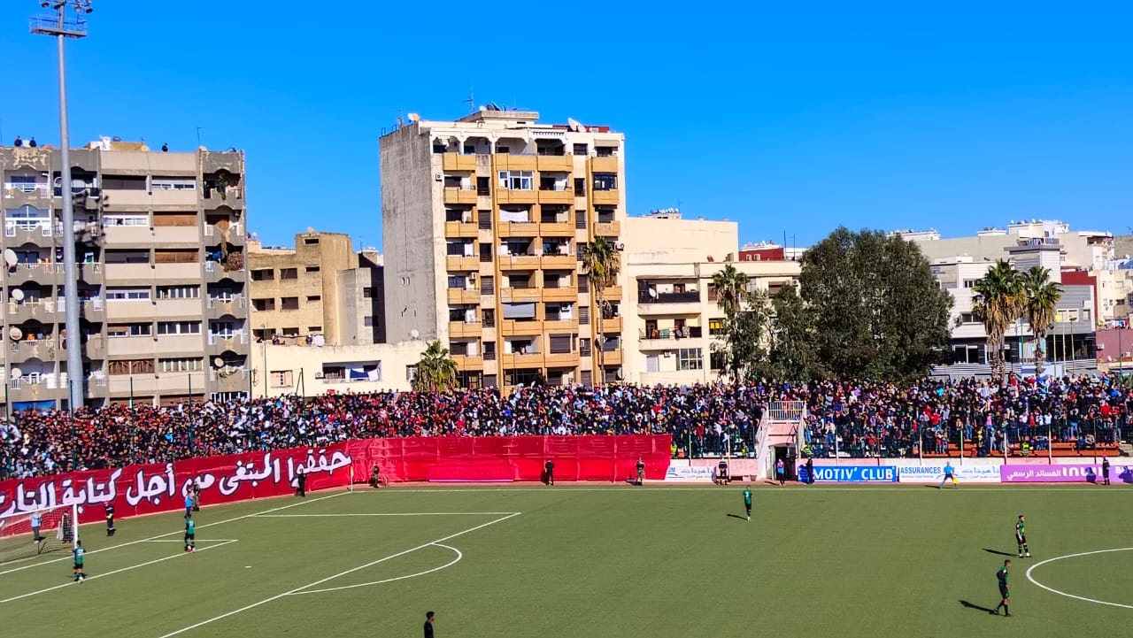 الكوديم يُحَيِّدُ فريق سطاد المغربي من قمة الدوري الاحترافي الثاني. الكوديم يُحَيِّدُ فريق سطاد المغربي من قمة الدوري الاحترافي الثاني.