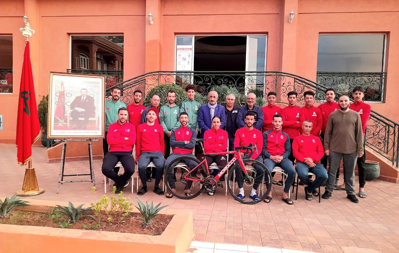 الدراجة المغربية : الابطال المغاربة يشاركون ف منافسات البطولة العربية لدراجة الطريق الرياض 2023، بمعناويات عالية . الدراجة المغربية : الابطال المغاربة يشاركون ف منافسات البطولة العربية لدراجة الطريق الرياض 2023، بمعناويات عالية .