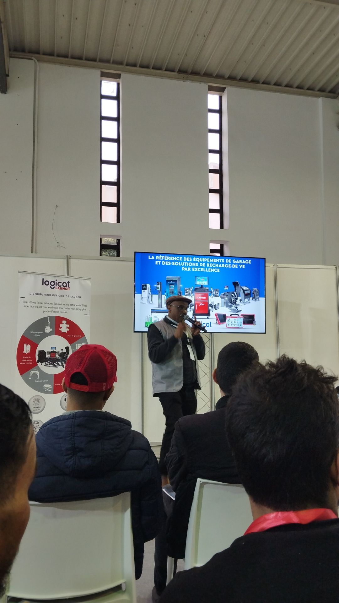 المعرض الدولي للتنقل الكهربائي و قطع غيار السيارات