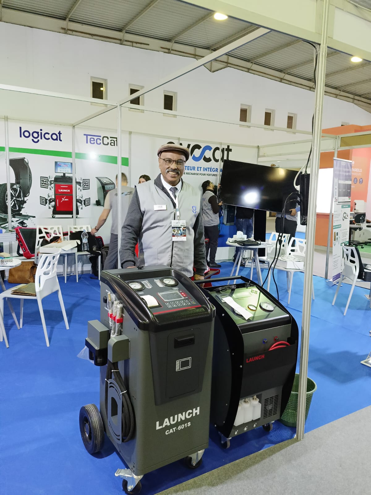 المعرض الدولي للتنقل الكهربائي و قطع غيار السيارات